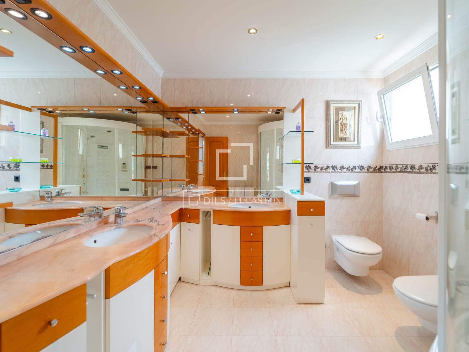 4 bedroom Villa for rent in La Pobla de Farnals with pool garage - € 3,950 (Ref: 10007882)