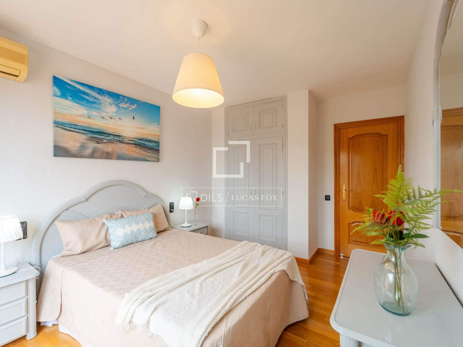 4 bedroom Villa for rent in La Pobla de Farnals with pool garage - € 3,950 (Ref: 10007882)