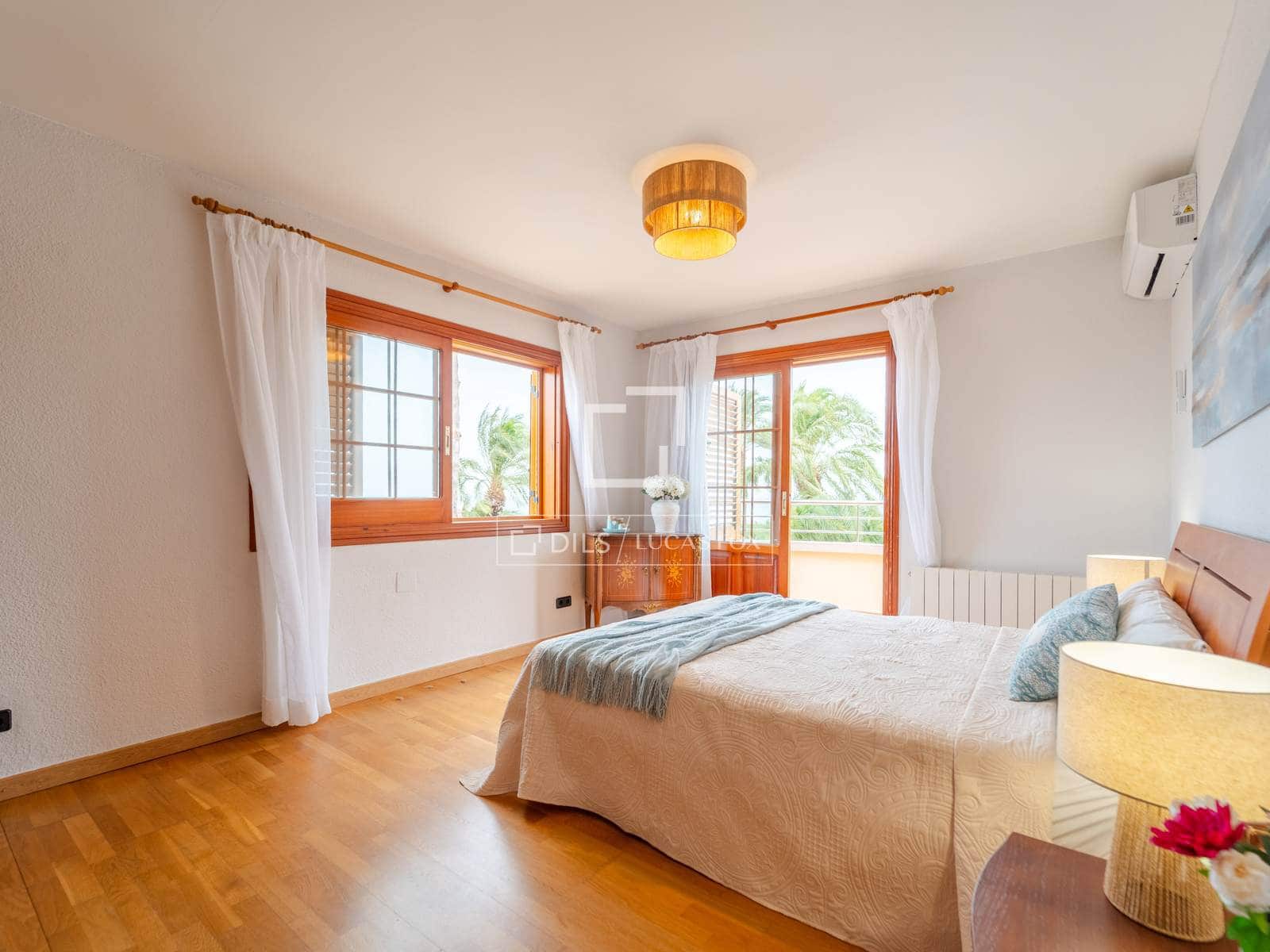 4 bedroom Villa for rent in La Pobla de Farnals with pool garage - € 3,950 (Ref: 10007882)
