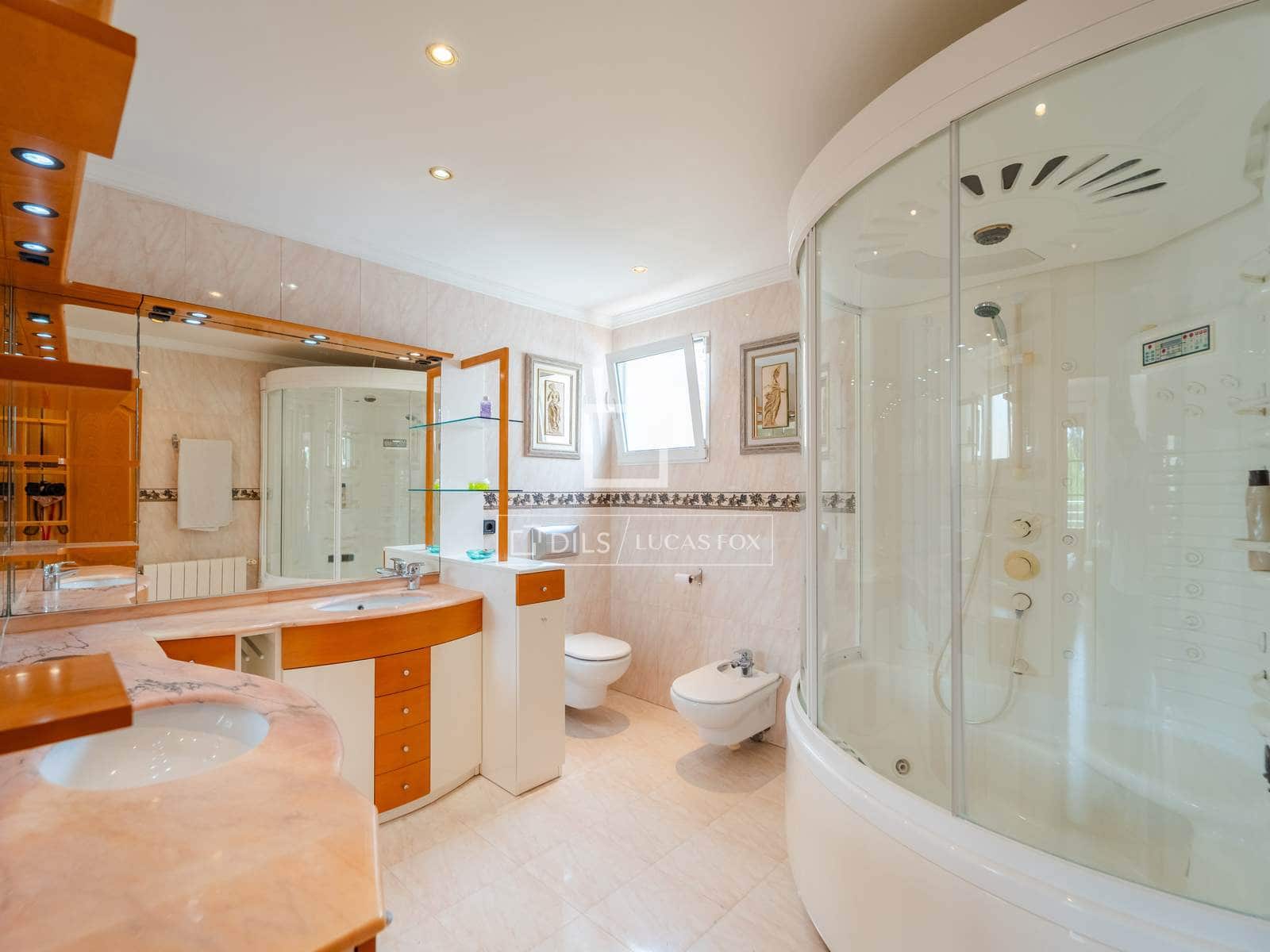 4 bedroom Villa for rent in La Pobla de Farnals with pool garage - € 3,950 (Ref: 10007882)