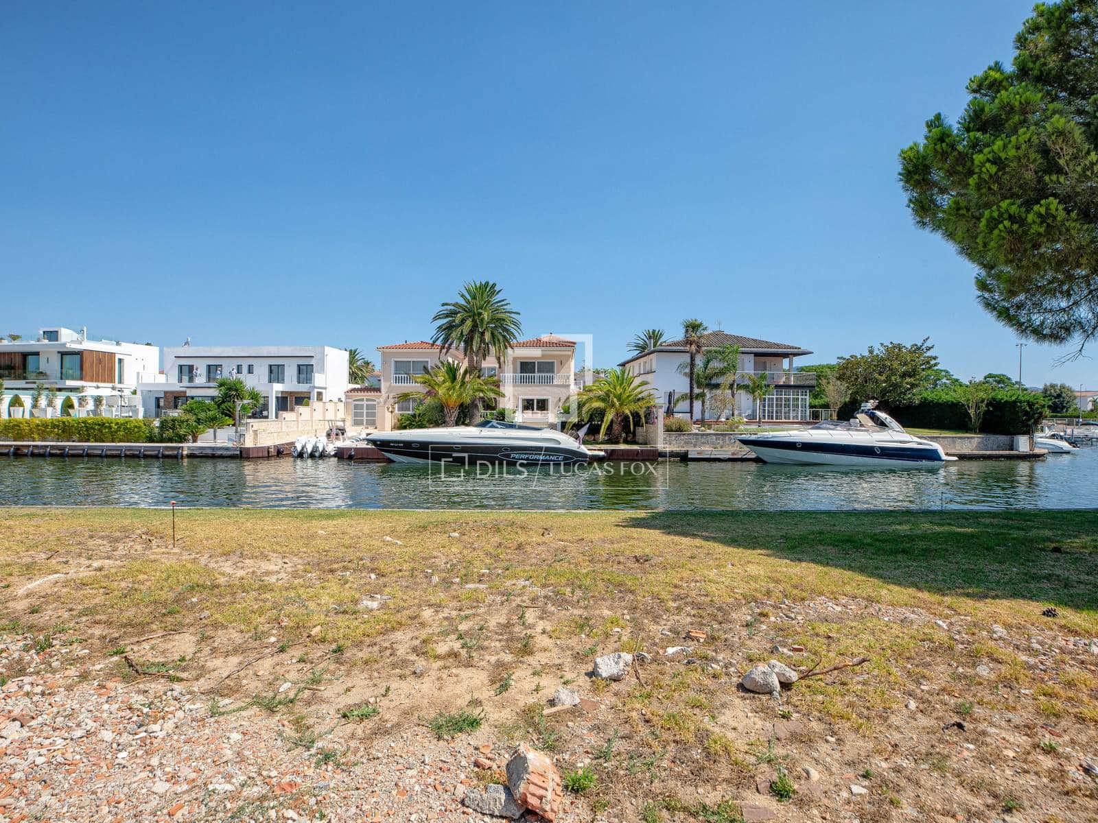 Tomt till salu i Castello d'Empuries - 750 000 € (Ref: 10008003)