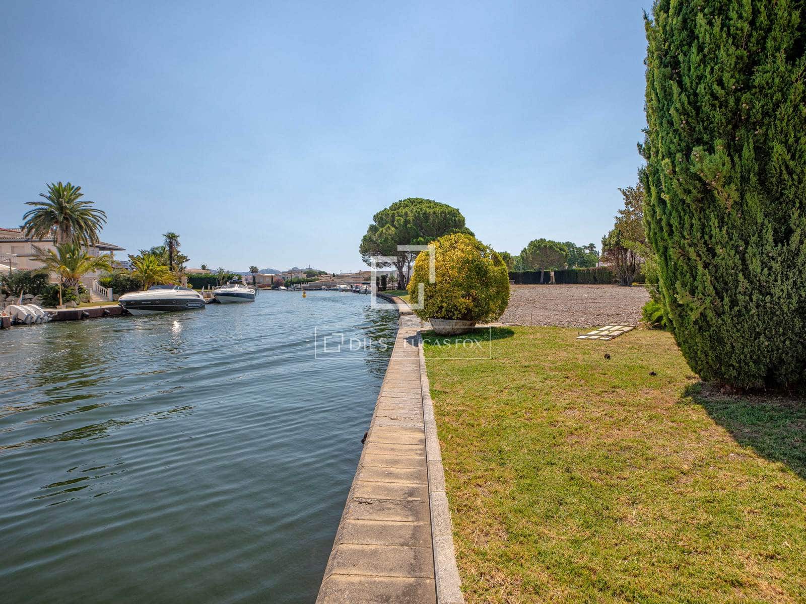 Tomt till salu i Castello d'Empuries - 750 000 € (Ref: 10008003)