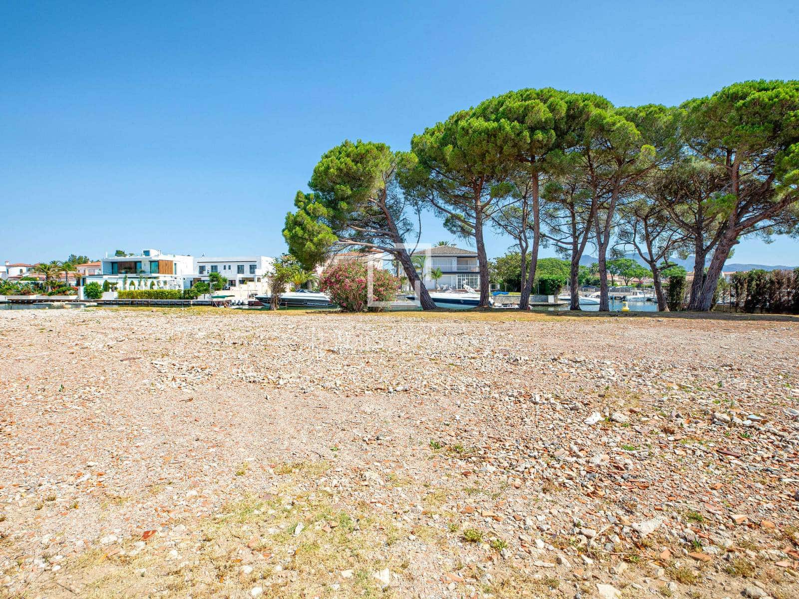 Tomt till salu i Castello d'Empuries - 750 000 € (Ref: 10008003)