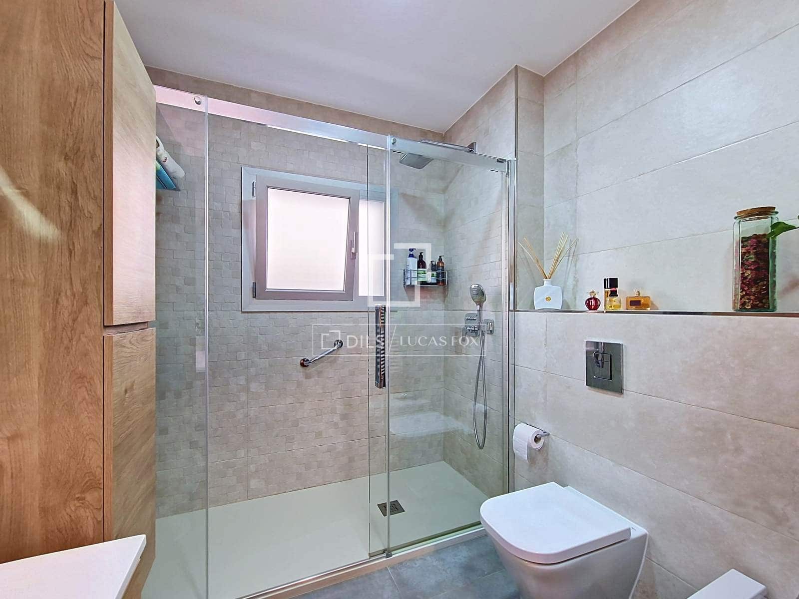 5 slaapkamer Villa te koop in Vilanova i la Geltru met zwembad garage - € 890.000 (Ref: 10008004)