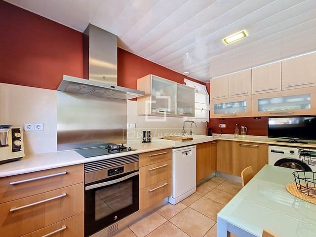 5 slaapkamer Villa te koop in Vilanova i la Geltrú met zwembad garage - € 890.000 (Ref: 10008004)