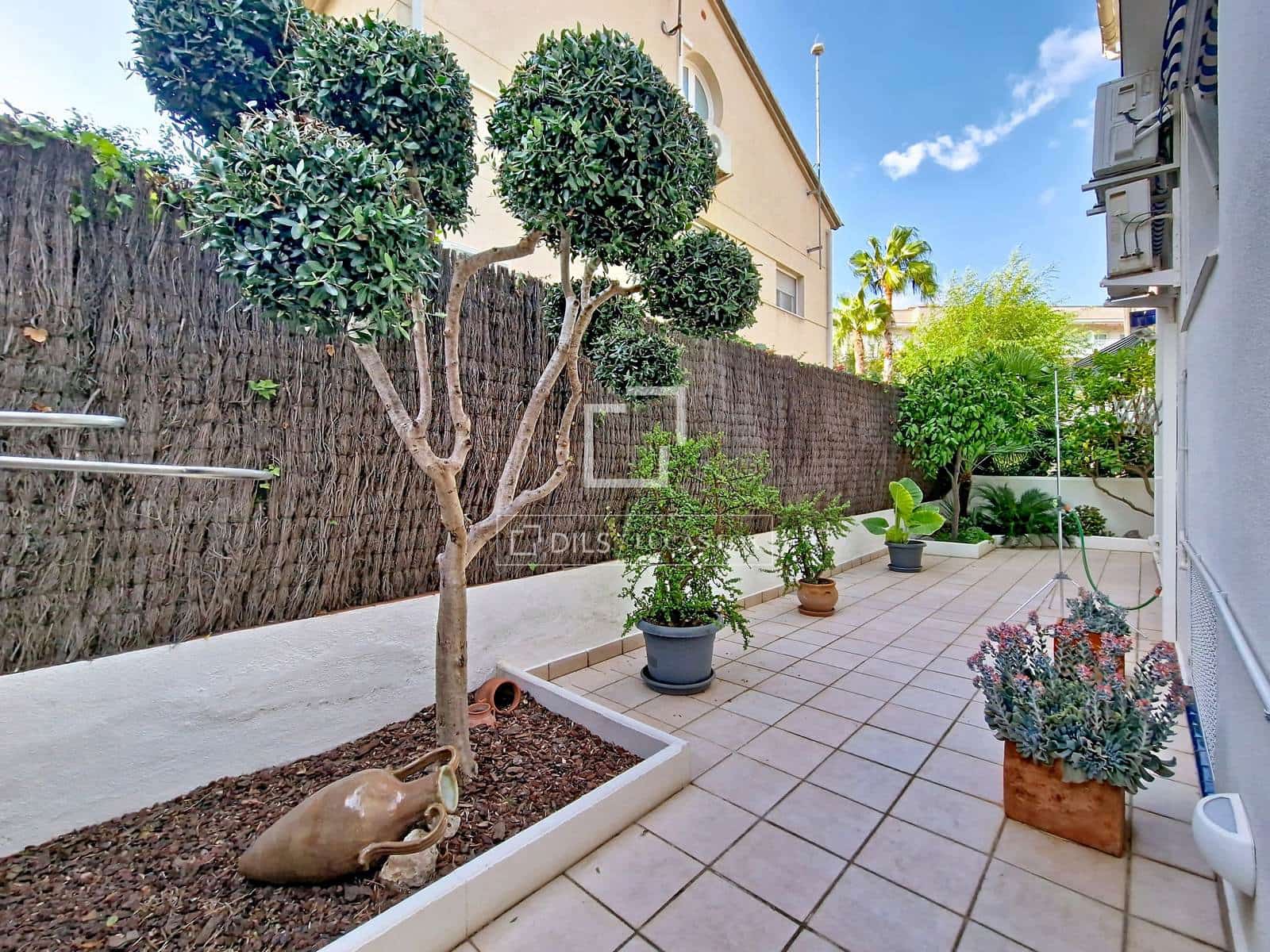 5 slaapkamer Villa te koop in Vilanova i la Geltru met zwembad garage - € 890.000 (Ref: 10008004)
