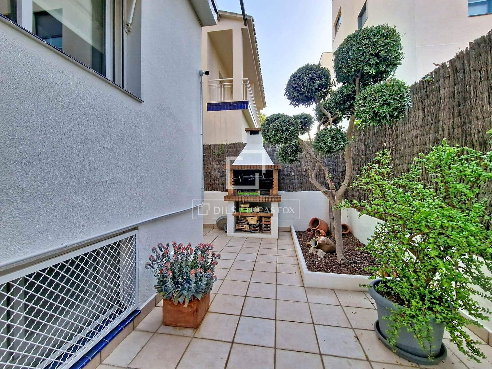 5 slaapkamer Villa te koop in Vilanova i la Geltru met zwembad garage - € 890.000 (Ref: 10008004)