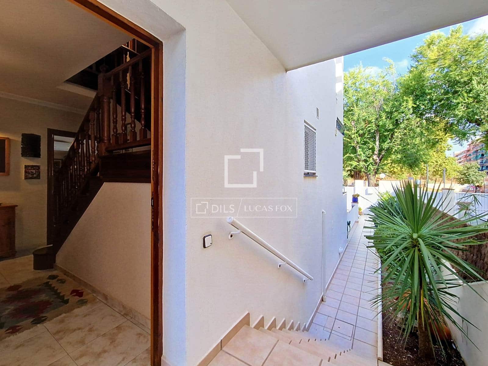 5 slaapkamer Villa te koop in Vilanova i la Geltru met zwembad garage - € 890.000 (Ref: 10008004)