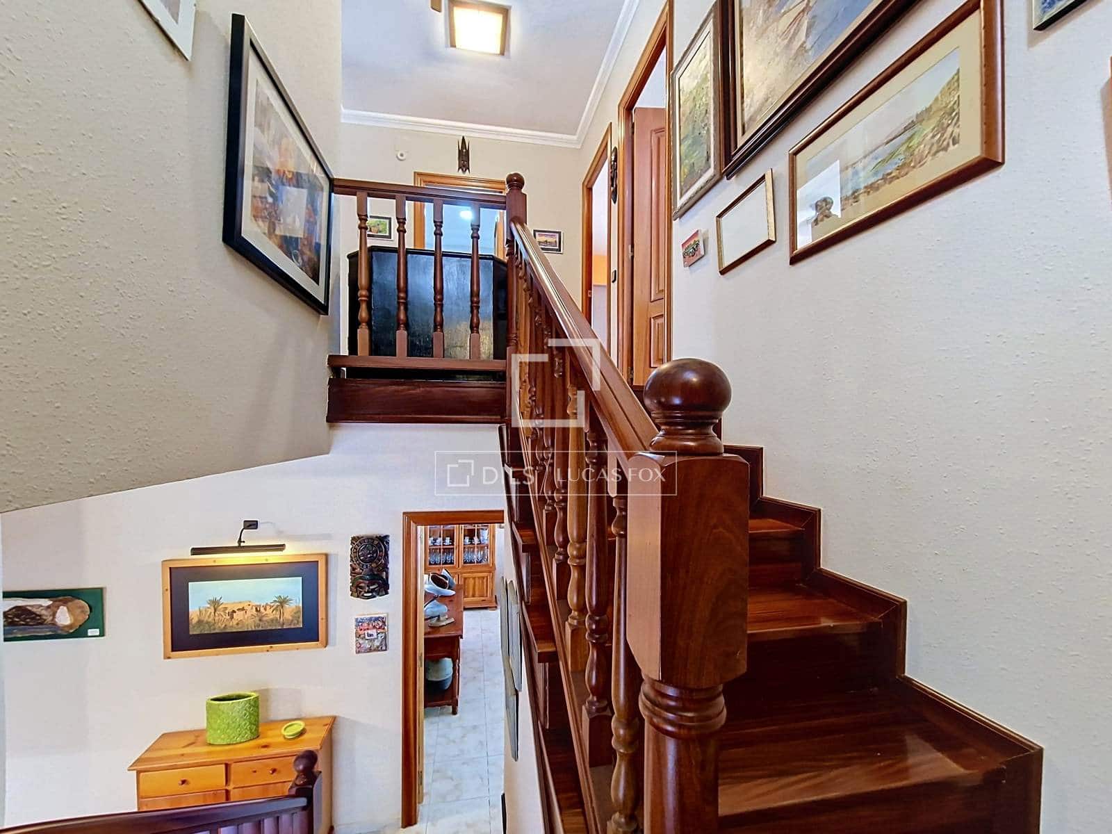 5 slaapkamer Villa te koop in Vilanova i la Geltru met zwembad garage - € 890.000 (Ref: 10008004)