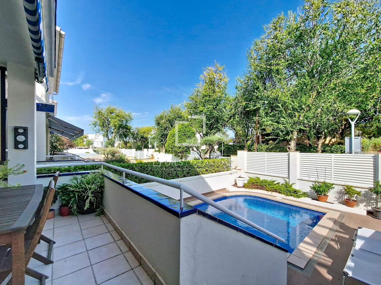 5 slaapkamer Villa te koop in Vilanova i la Geltru met zwembad garage - € 890.000 (Ref: 10008004)
