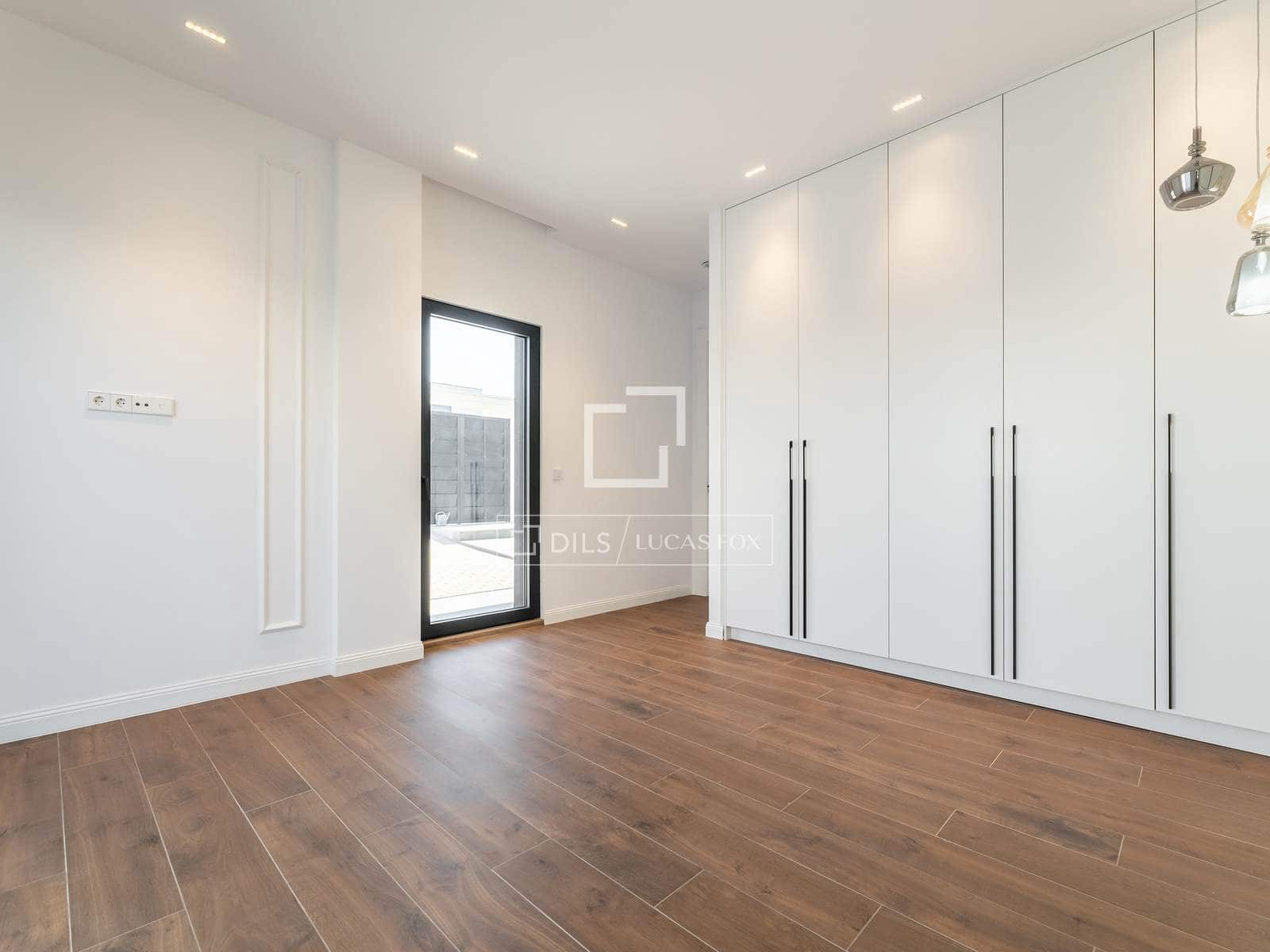 5 quarto Moradia para venda em Villaviciosa de Odon com piscina garagem - 1 500 000 € (Ref: 10008005)