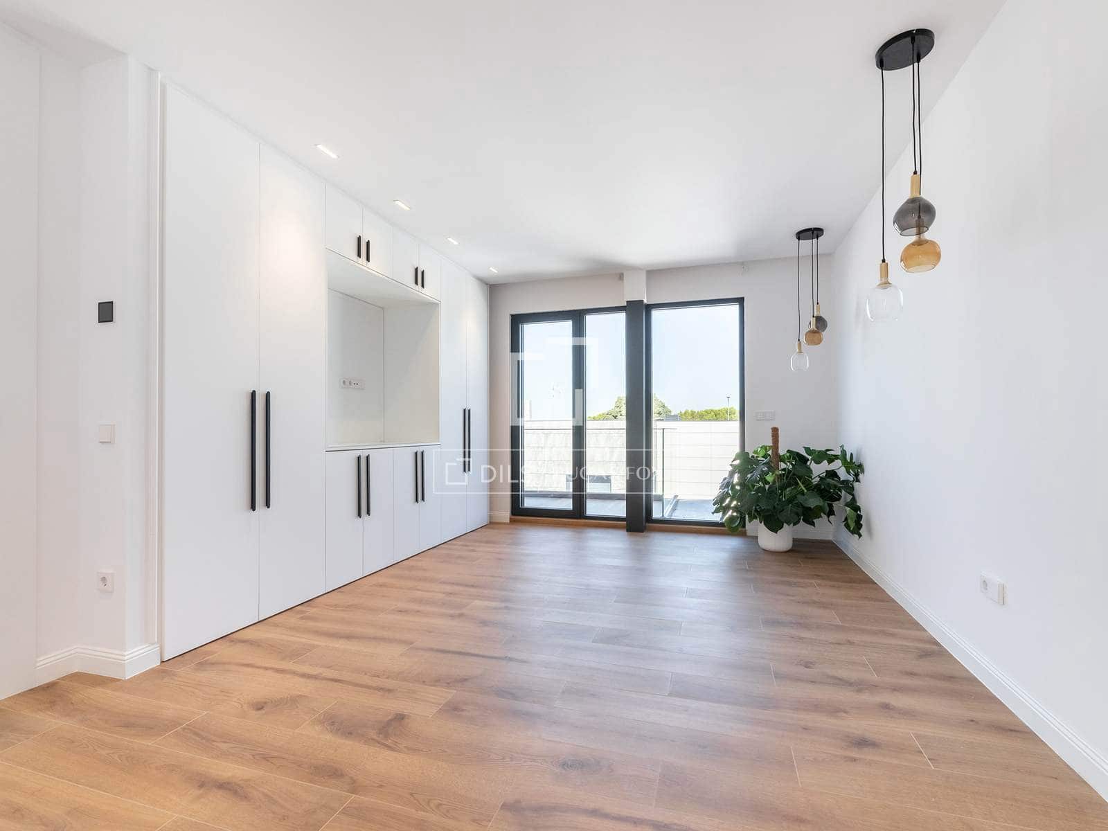 5 quarto Moradia para venda em Villaviciosa de Odon com piscina garagem - 1 500 000 € (Ref: 10008005)