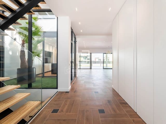 5 quarto Moradia para venda em Villaviciosa de Odón com piscina garagem - 1 500 000 € (Ref: 10008005)