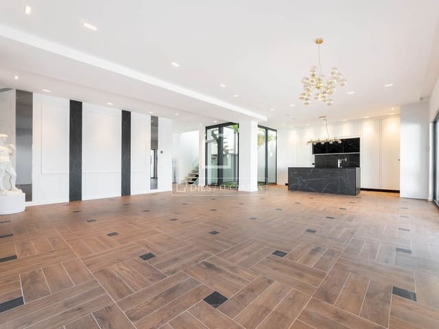 5 quarto Moradia para venda em Villaviciosa de Odón com piscina garagem - 1 500 000 € (Ref: 10008005)
