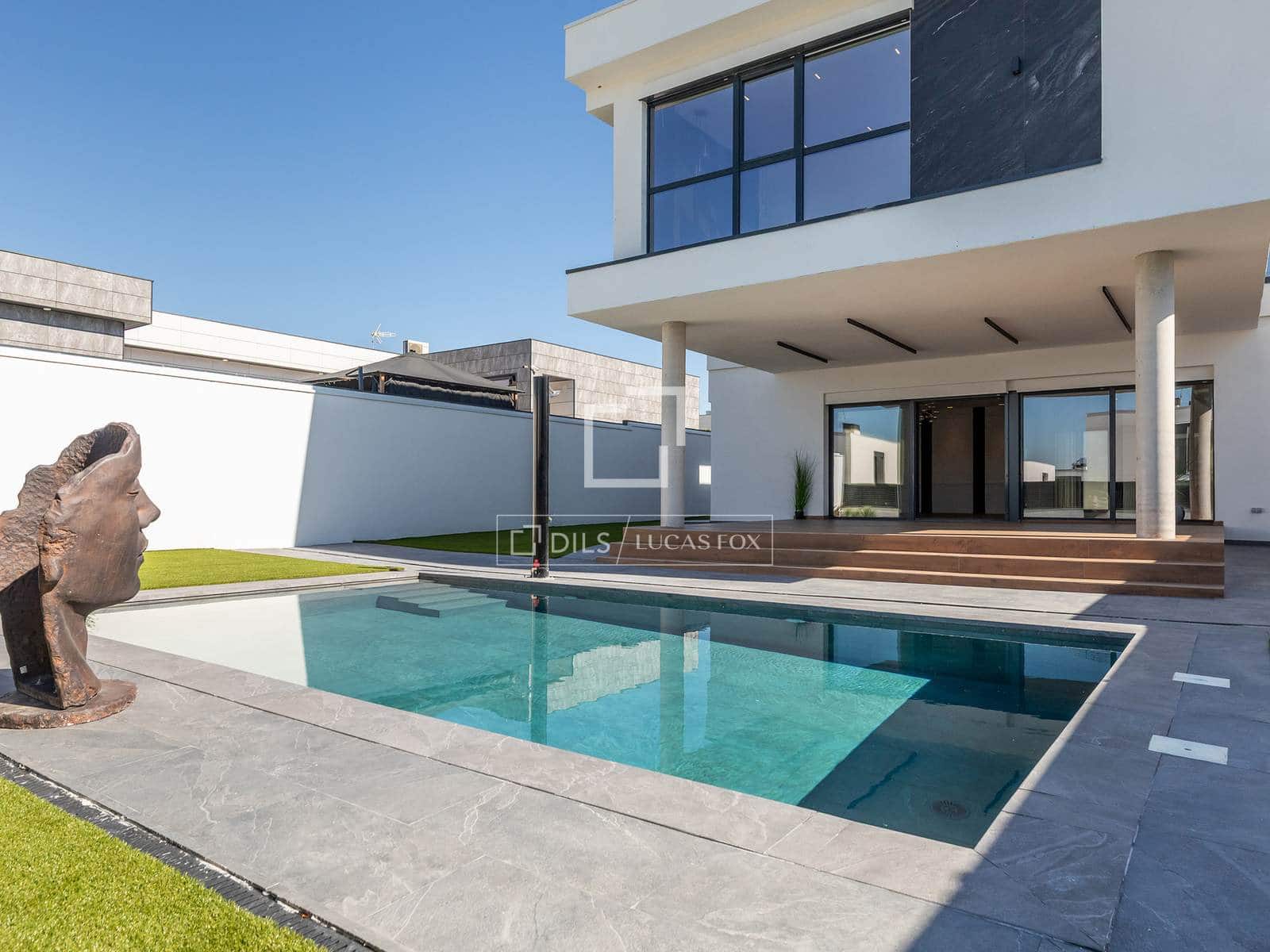 5 quarto Moradia para venda em Villaviciosa de Odon com piscina garagem - 1 500 000 € (Ref: 10008005)