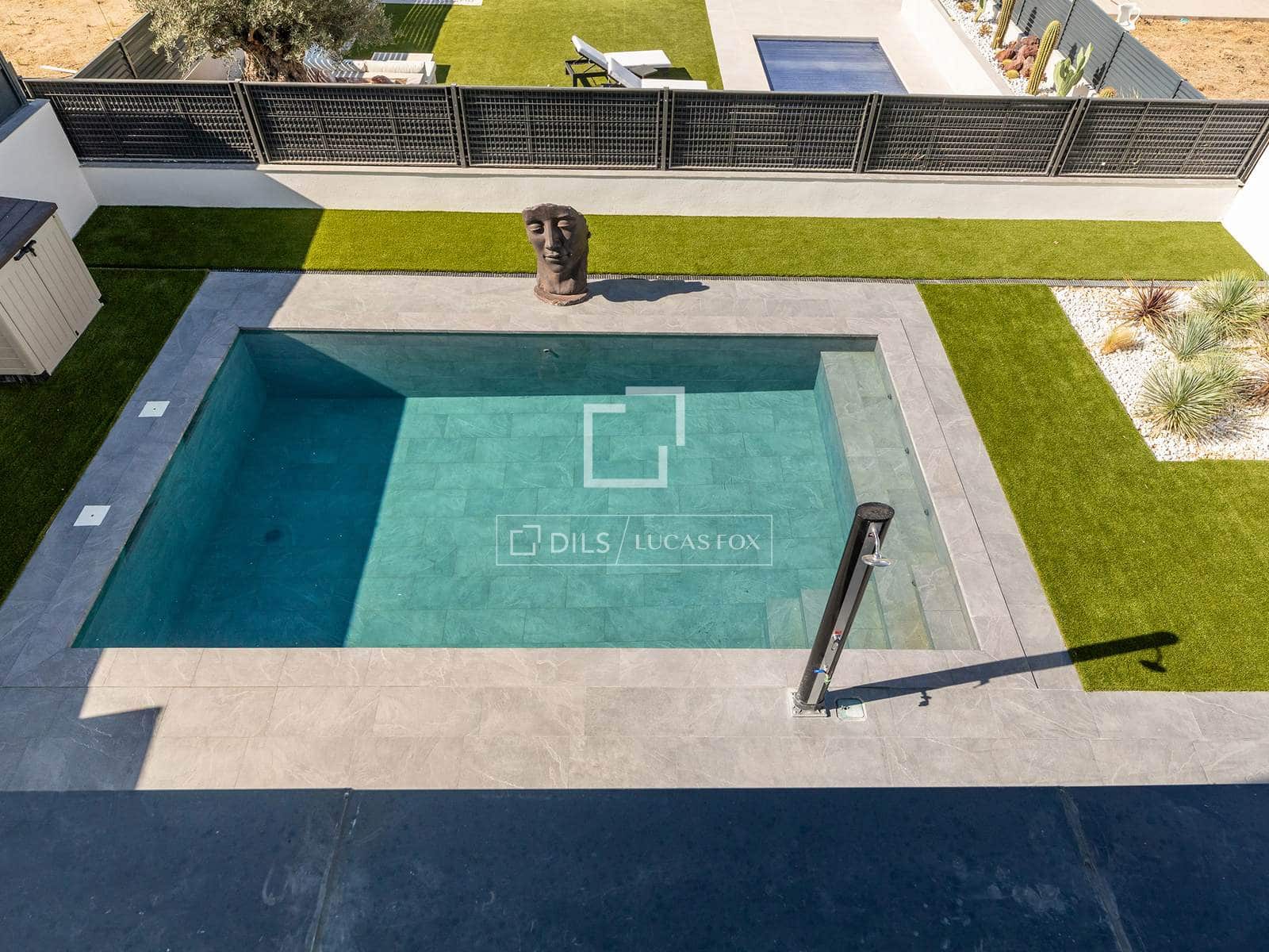 5 quarto Moradia para venda em Villaviciosa de Odon com piscina garagem - 1 500 000 € (Ref: 10008005)