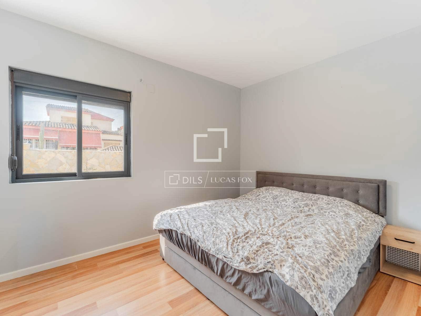 5 slaapkamer Villa te koop in L'Eliana met zwembad garage - € 830.000 (Ref: 10008006)