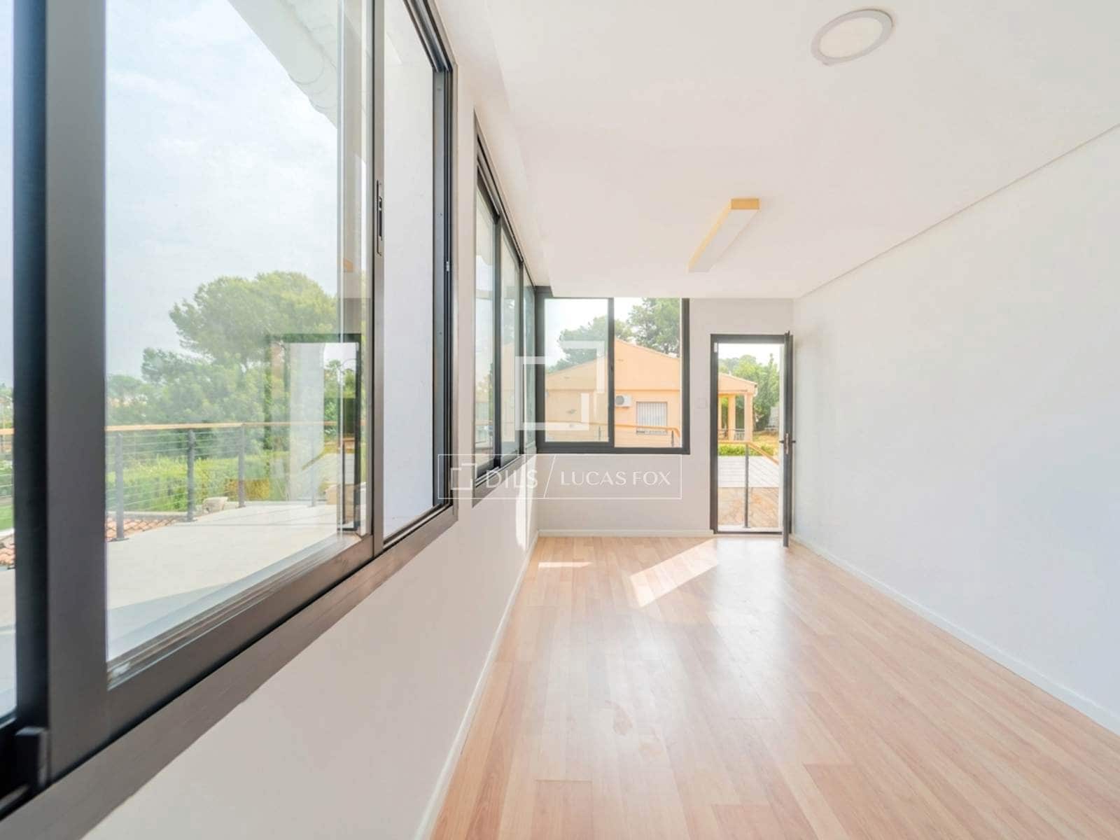 5 slaapkamer Villa te koop in L'Eliana met zwembad garage - € 830.000 (Ref: 10008006)