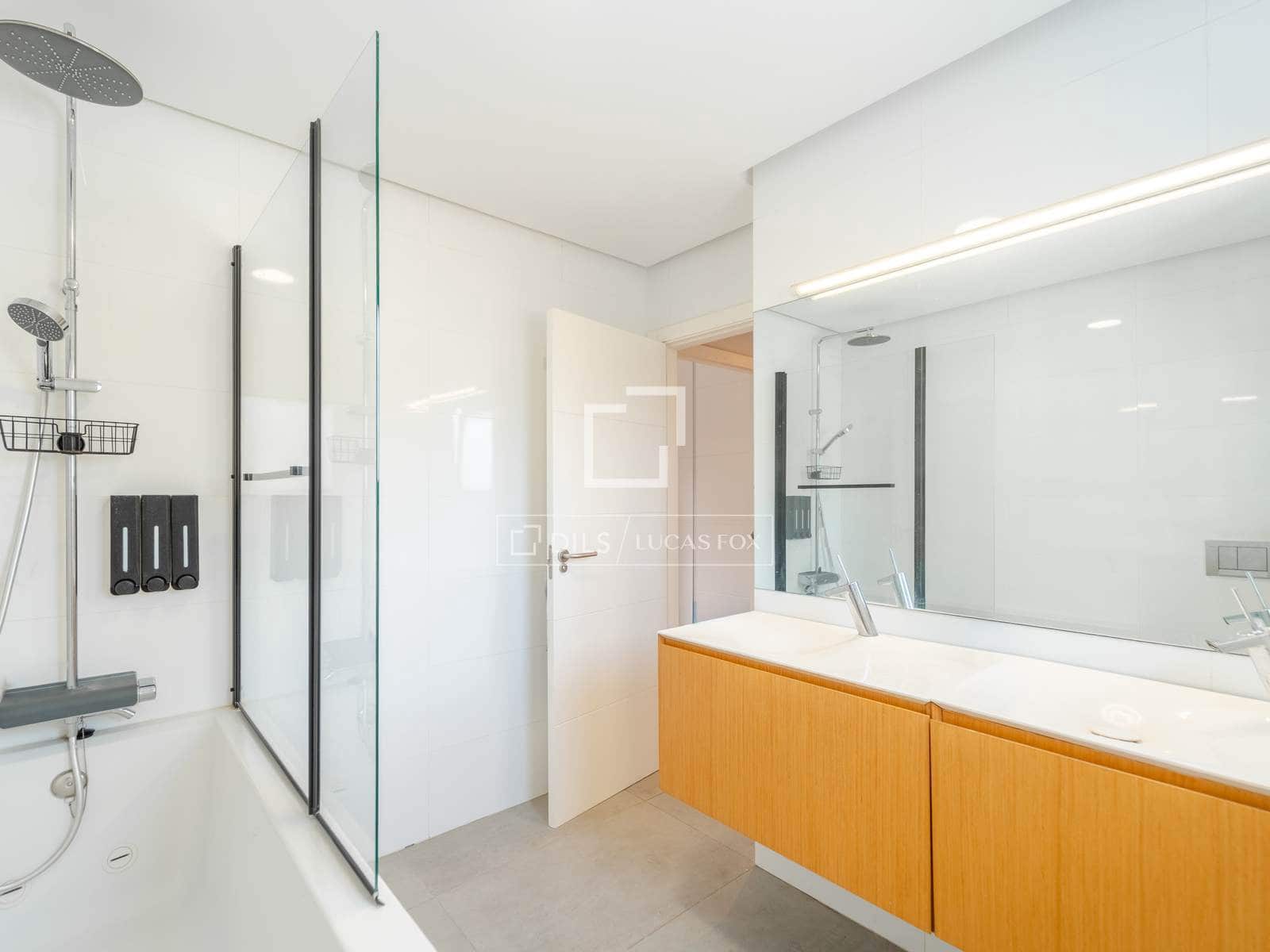 5 slaapkamer Villa te koop in L'Eliana met zwembad garage - € 830.000 (Ref: 10008006)