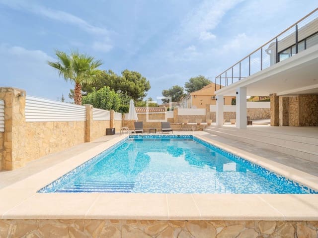 5 slaapkamer Villa te koop in L'Eliana met zwembad garage - € 830.000 (Ref: 10008006)