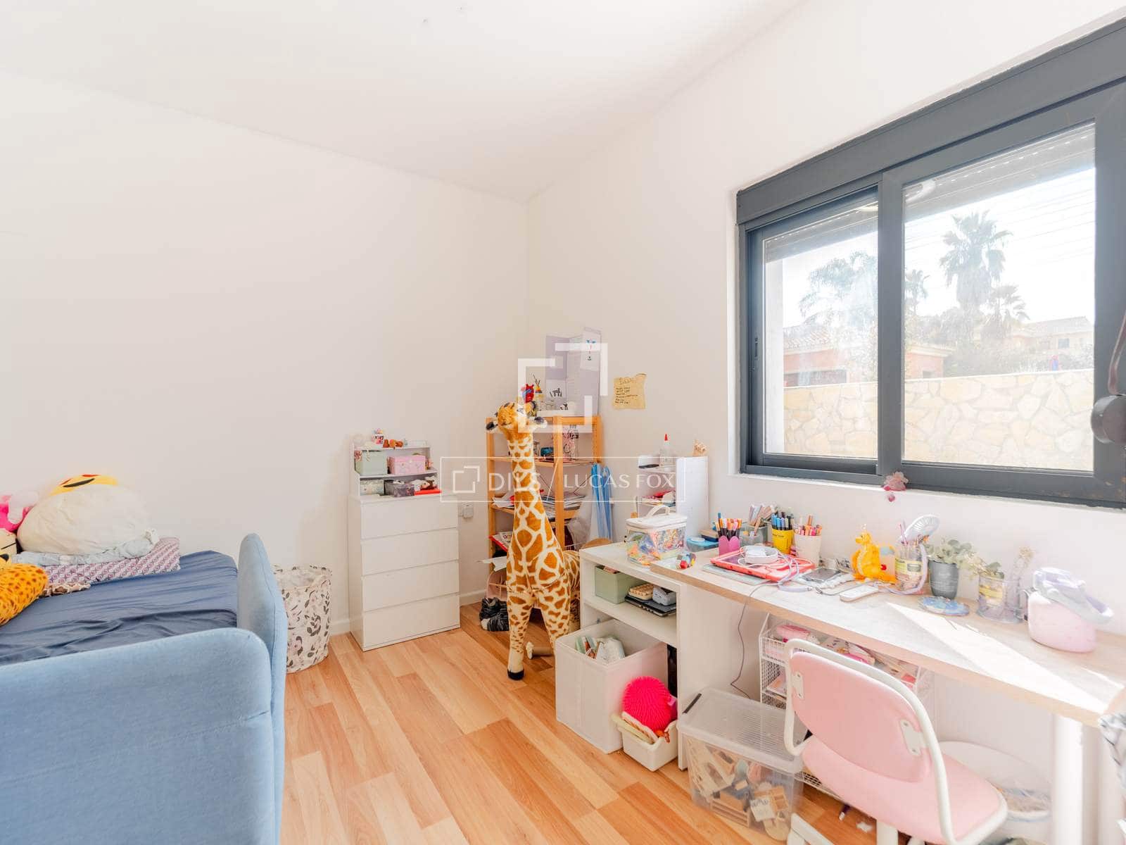 5 slaapkamer Villa te koop in L'Eliana met zwembad garage - € 830.000 (Ref: 10008006)