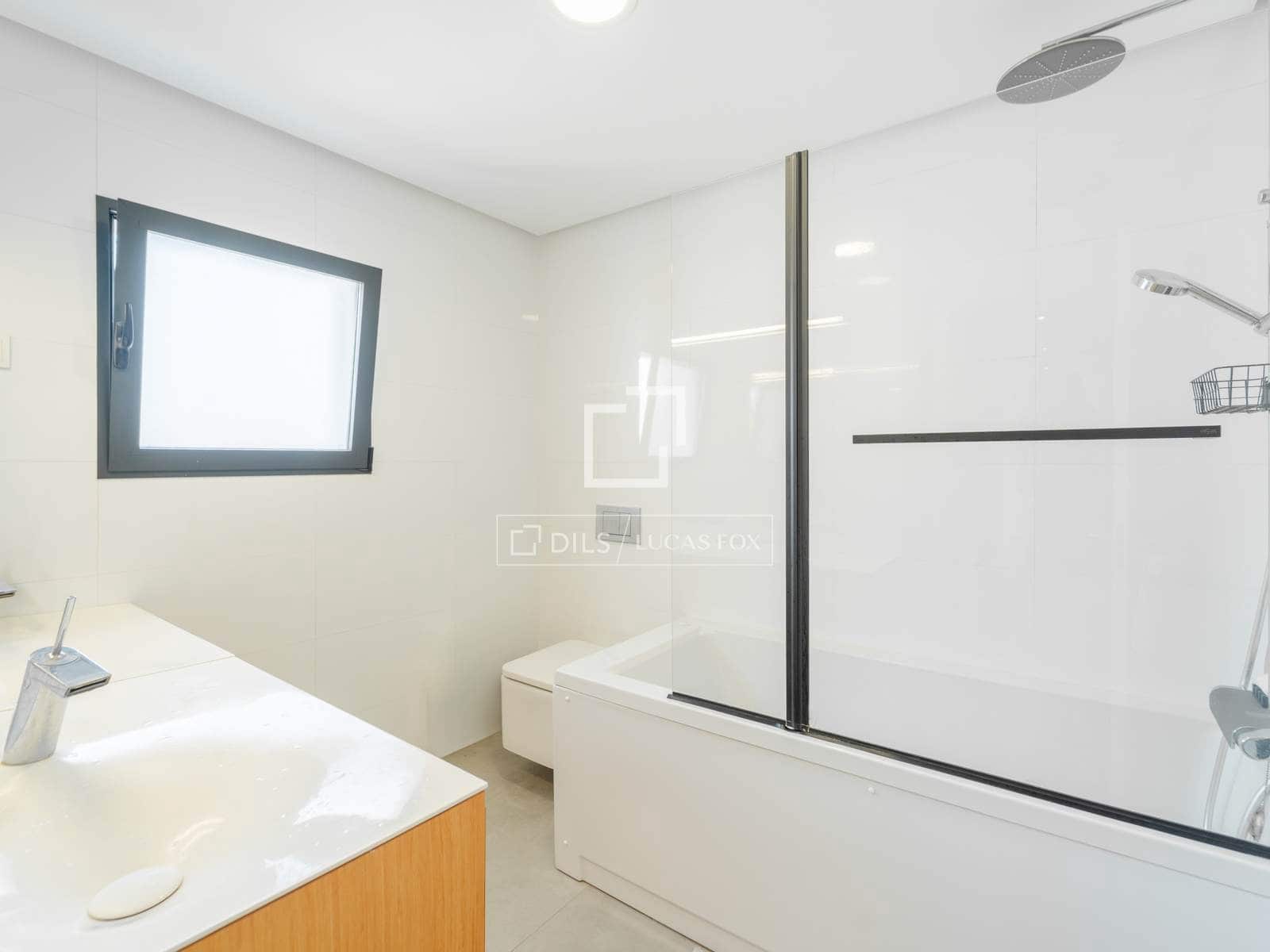 5 slaapkamer Villa te koop in L'Eliana met zwembad garage - € 830.000 (Ref: 10008006)