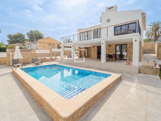 5 slaapkamer Villa te koop in L'Eliana met zwembad garage - € 830.000 (Ref: 10008006)