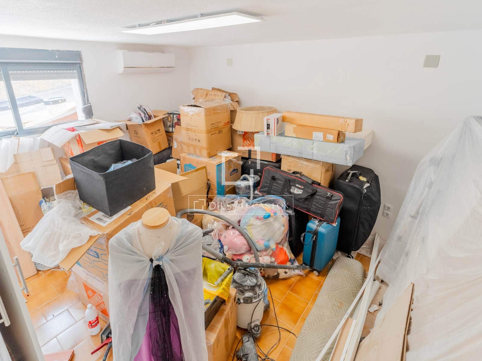 5 slaapkamer Villa te koop in L'Eliana met zwembad garage - € 830.000 (Ref: 10008006)