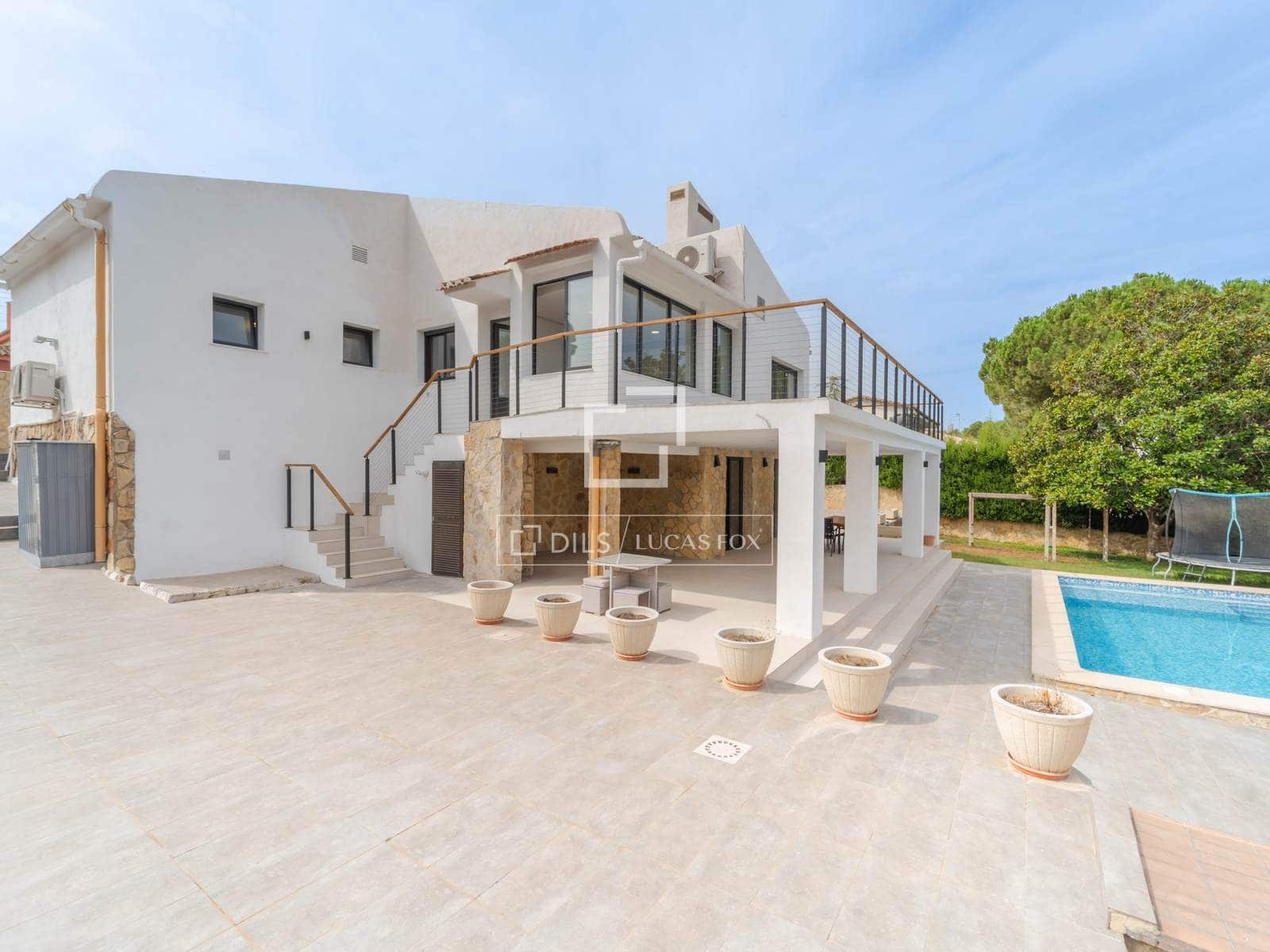 5 slaapkamer Villa te koop in L'Eliana met zwembad garage - € 830.000 (Ref: 10008006)