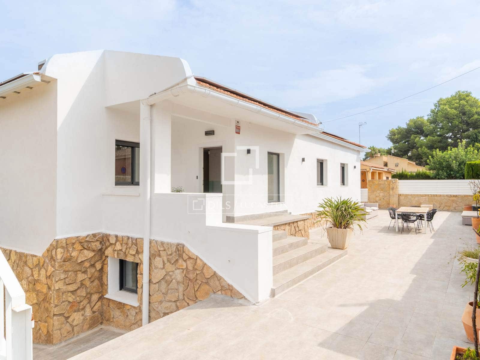 5 slaapkamer Villa te koop in L'Eliana met zwembad garage - € 830.000 (Ref: 10008006)