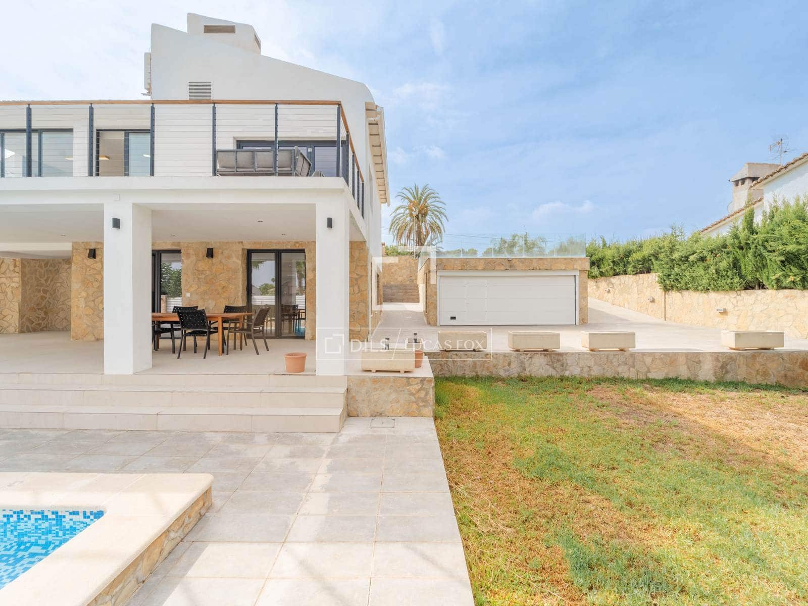 5 slaapkamer Villa te koop in L'Eliana met zwembad garage - € 830.000 (Ref: 10008006)
