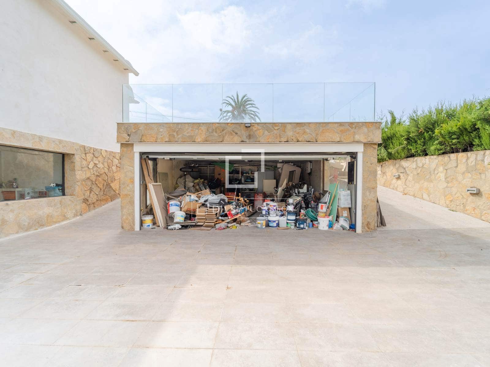 5 slaapkamer Villa te koop in L'Eliana met zwembad garage - € 830.000 (Ref: 10008006)