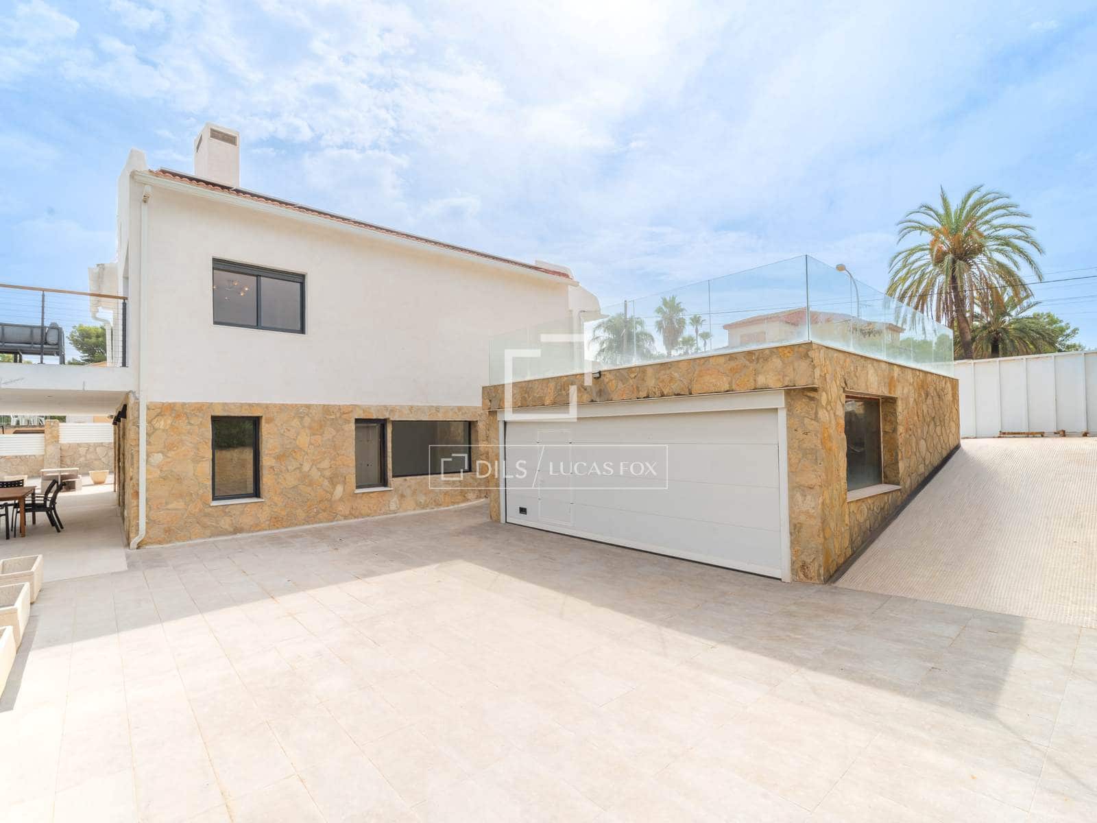 5 slaapkamer Villa te koop in L'Eliana met zwembad garage - € 830.000 (Ref: 10008006)