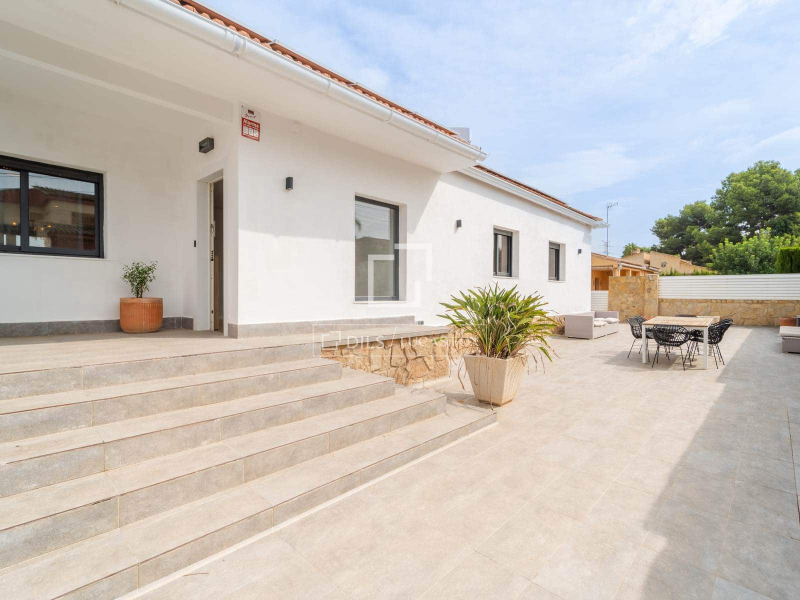 5 slaapkamer Villa te koop in L'Eliana met zwembad garage - € 830.000 (Ref: 10008006)