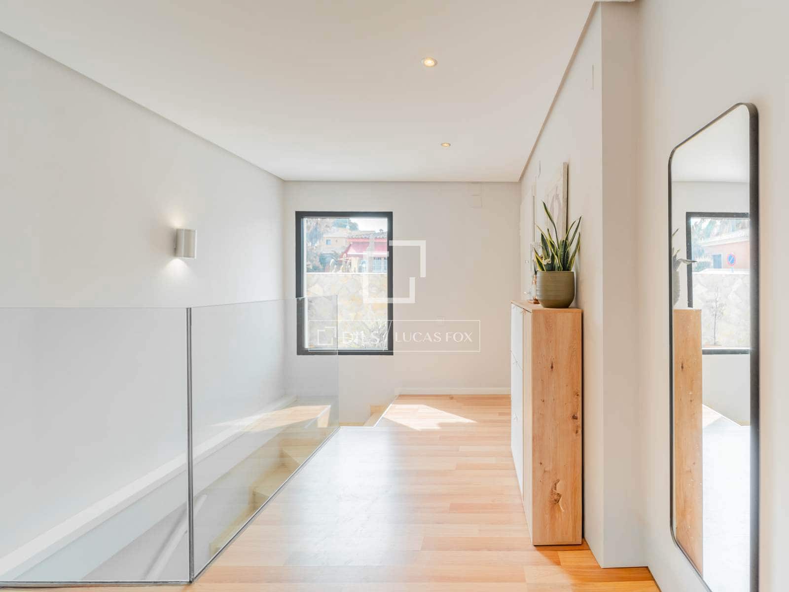 5 slaapkamer Villa te koop in L'Eliana met zwembad garage - € 830.000 (Ref: 10008006)