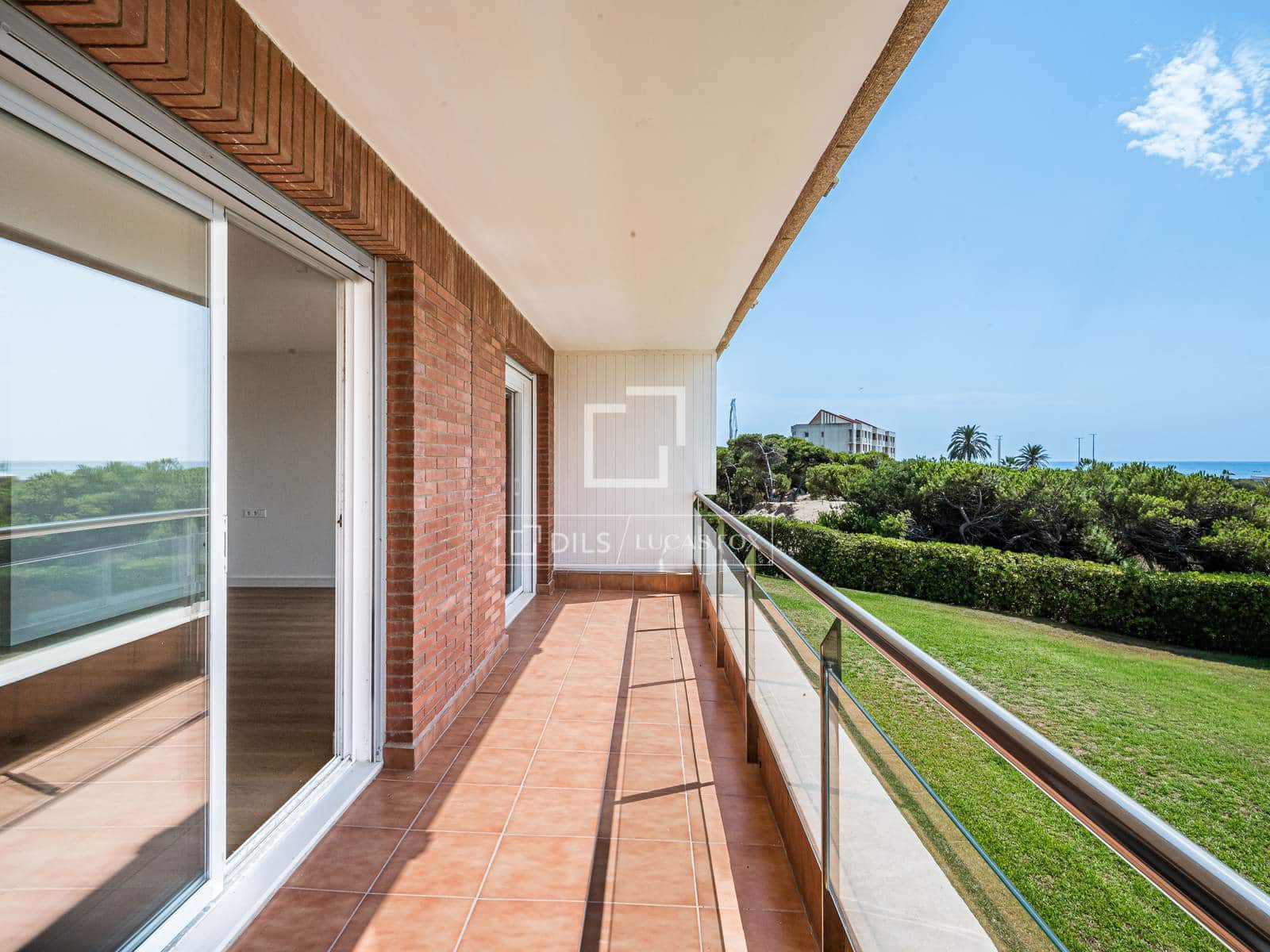 3 camera da letto Appartamento in vendita in Gava con piscina garage - 1.250.000 € (Rif: 10008070)