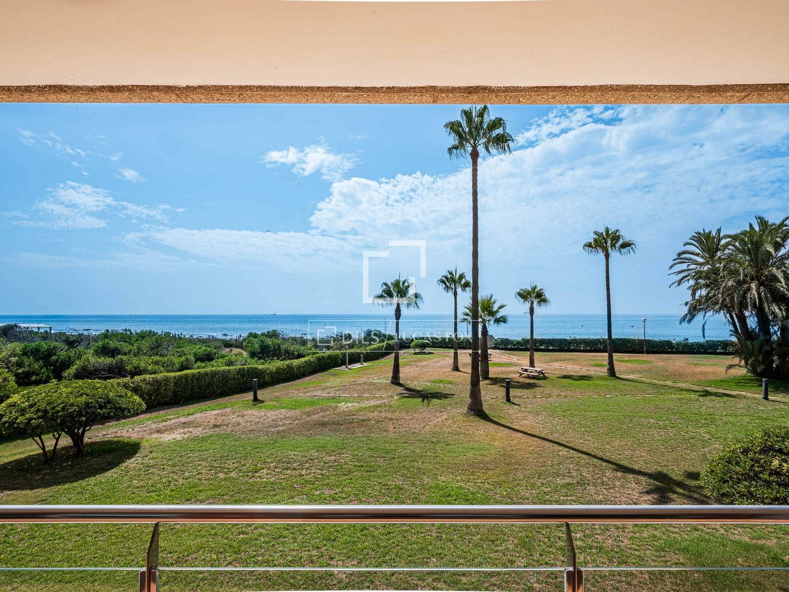 3 camera da letto Appartamento in vendita in Gava con piscina garage - 1.250.000 € (Rif: 10008070)