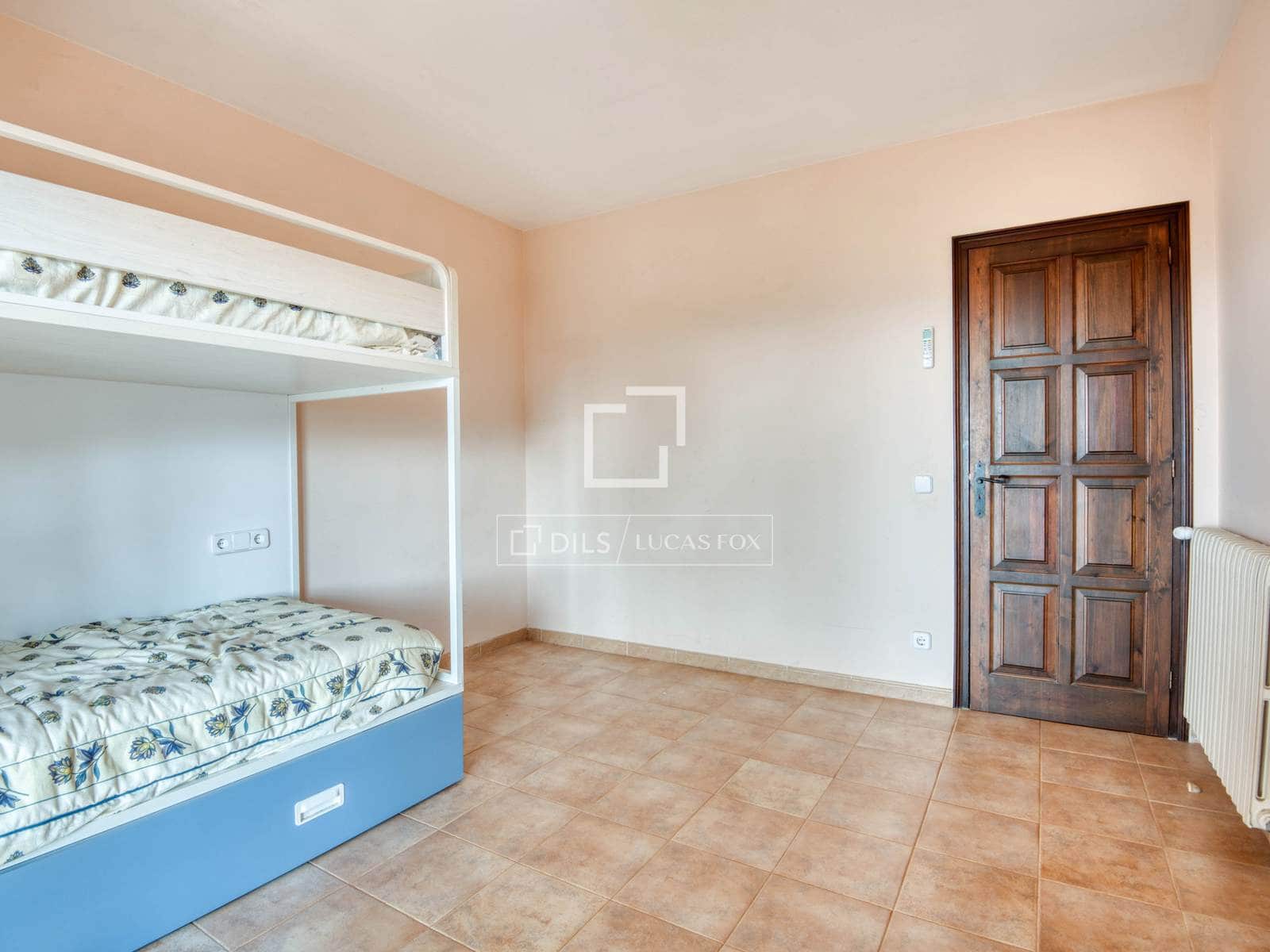 5 bedroom Villa for sale in Calonge i Sant Antoni with pool garage - € 690,000 (Ref: 10008071)