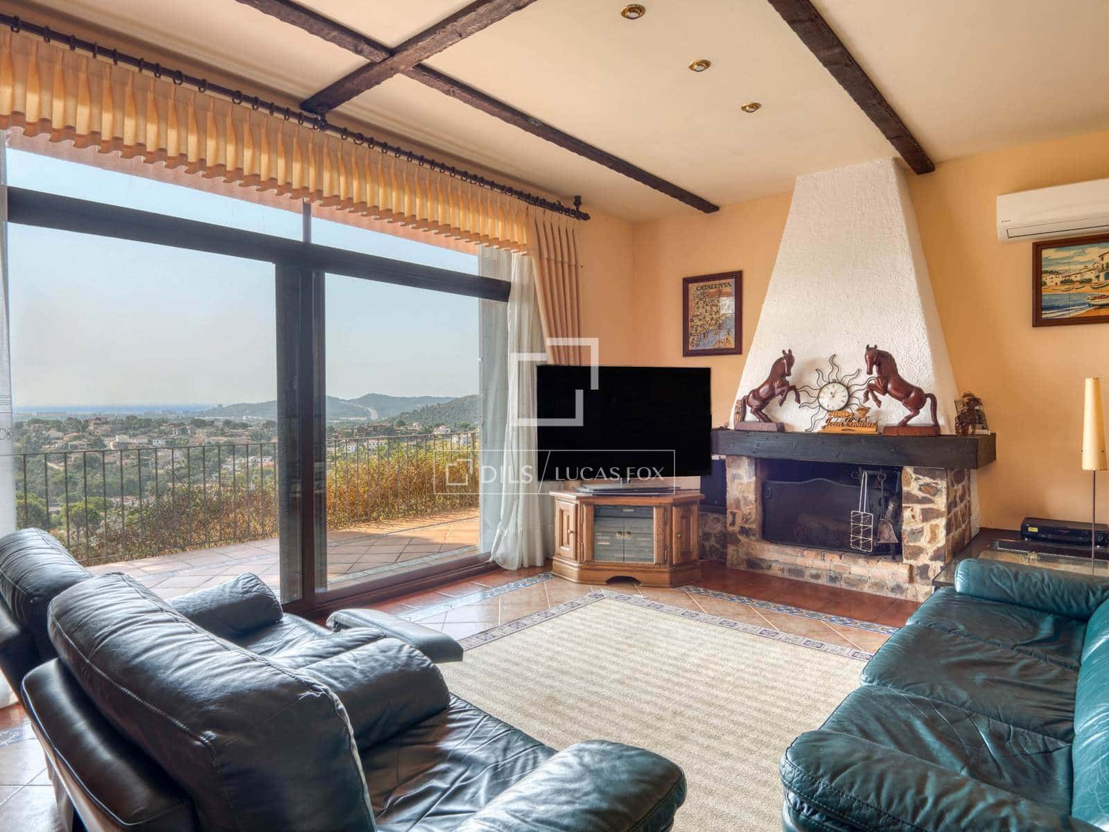 5 bedroom Villa for sale in Calonge i Sant Antoni with pool garage - € 690,000 (Ref: 10008071)