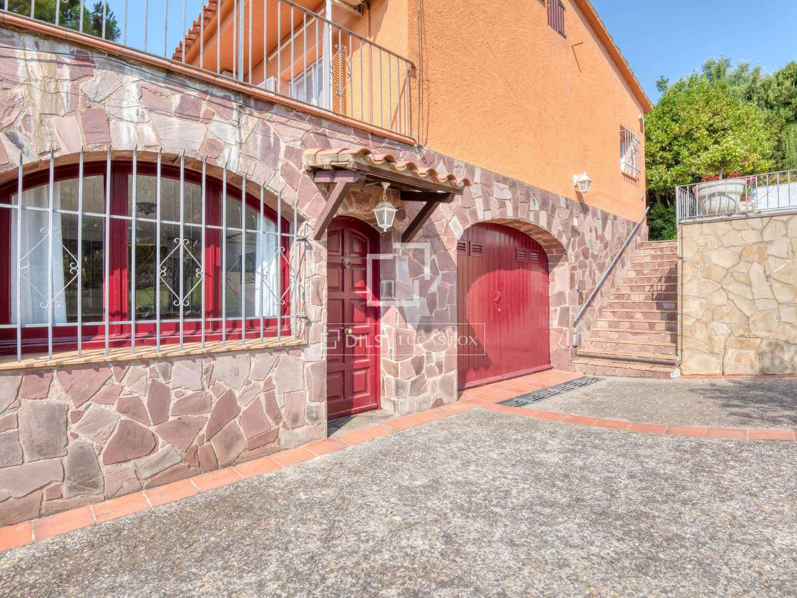 5 bedroom Villa for sale in Calonge i Sant Antoni with pool garage - € 690,000 (Ref: 10008071)