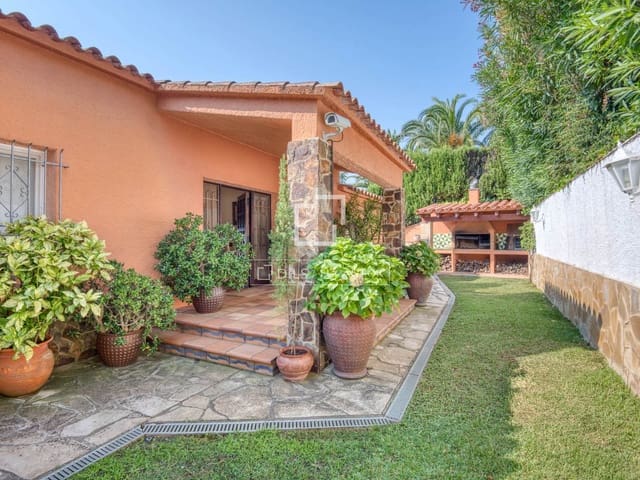 5 Zimmer Villa zu verkaufen in Calonge i Sant Antoni mit Pool Garage - 690.000 € (Ref: 10008071)