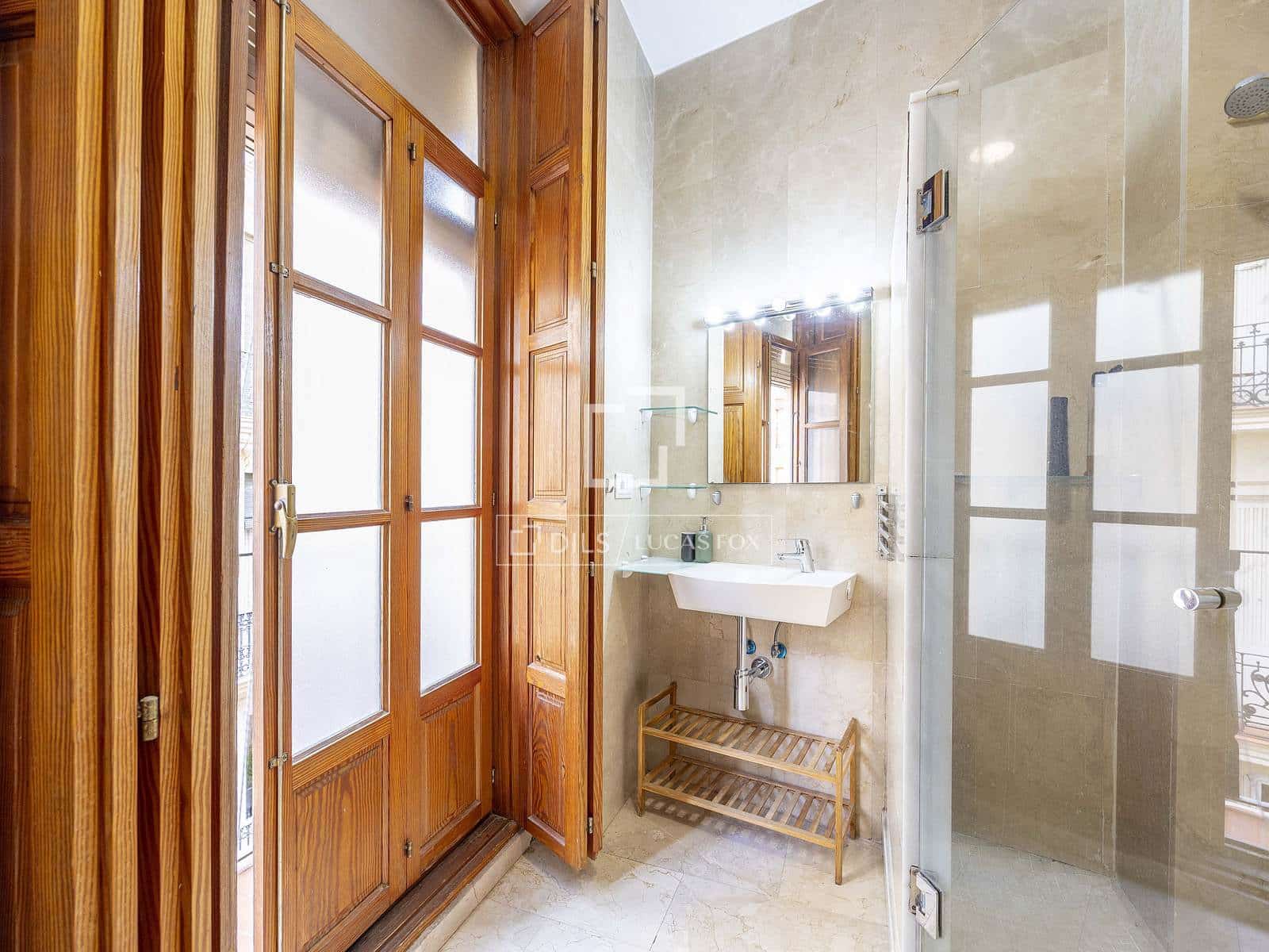 1 slaapkamer Appartement te koop in Valencia stad - € 415.000 (Ref: 10008073)