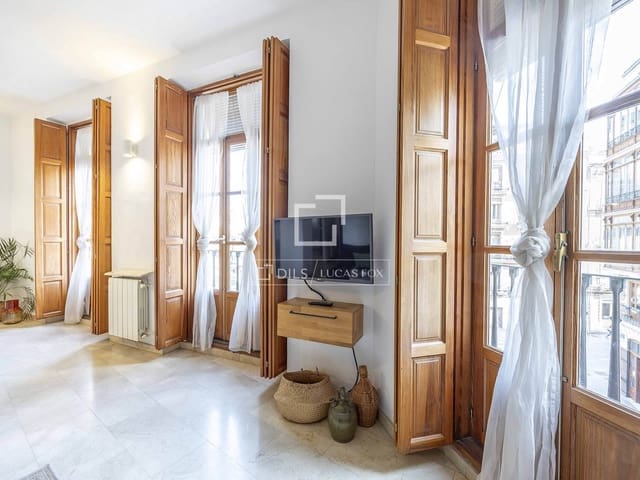 1 slaapkamer Appartement te koop in Valencia stad - € 415.000 (Ref: 10008073)