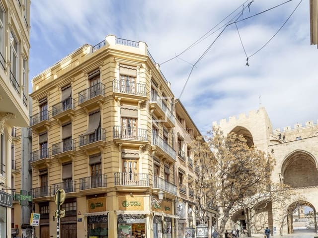 1 slaapkamer Appartement te koop in Valencia stad - € 415.000 (Ref: 10008073)
