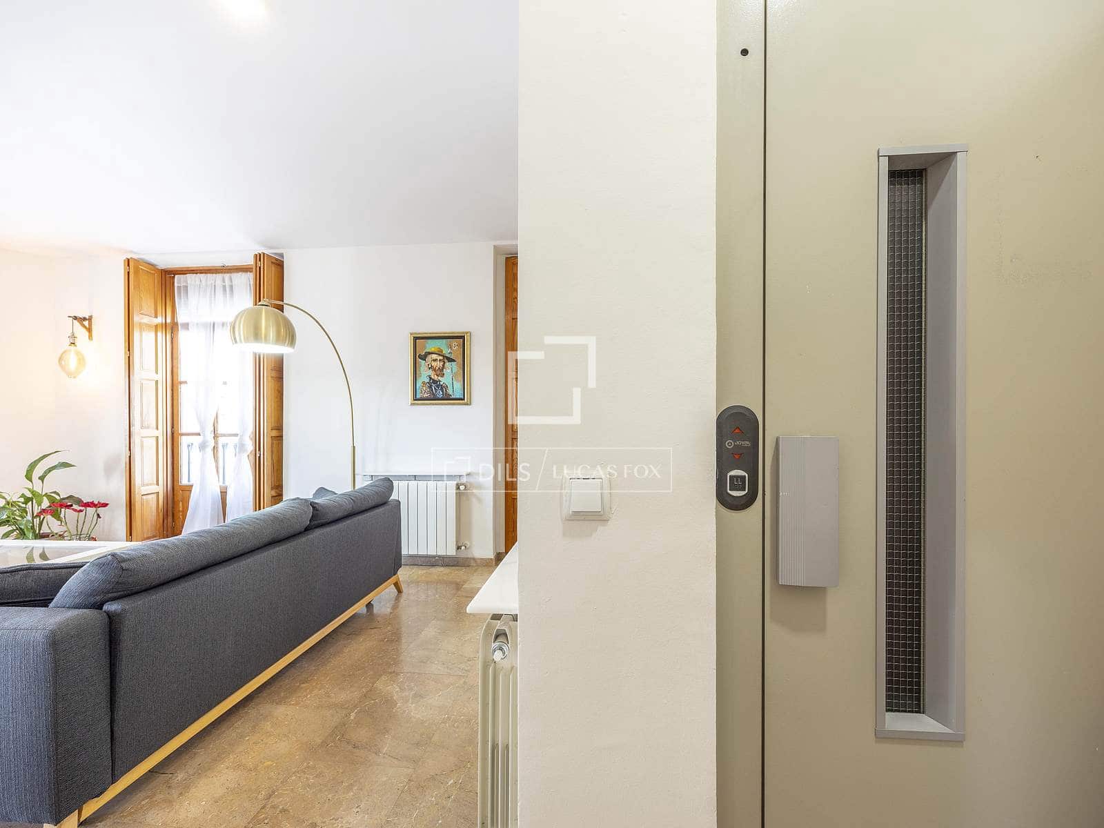 1 bedroom Commercial for sale in Valencia city - € 675,000 (Ref: 10008074)