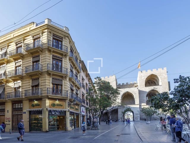 1 bedroom Commercial for sale in Valencia city - € 675,000 (Ref: 10008074)