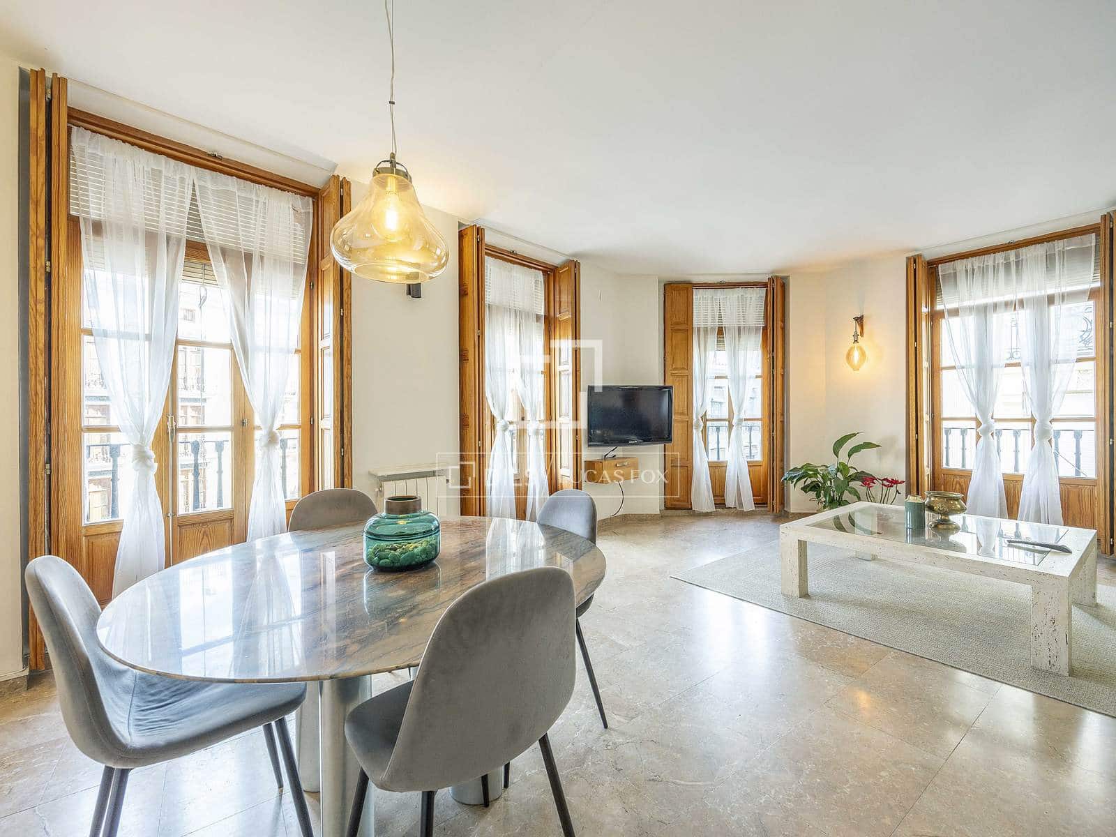 1 bedroom Commercial for sale in Valencia city - € 675,000 (Ref: 10008074)