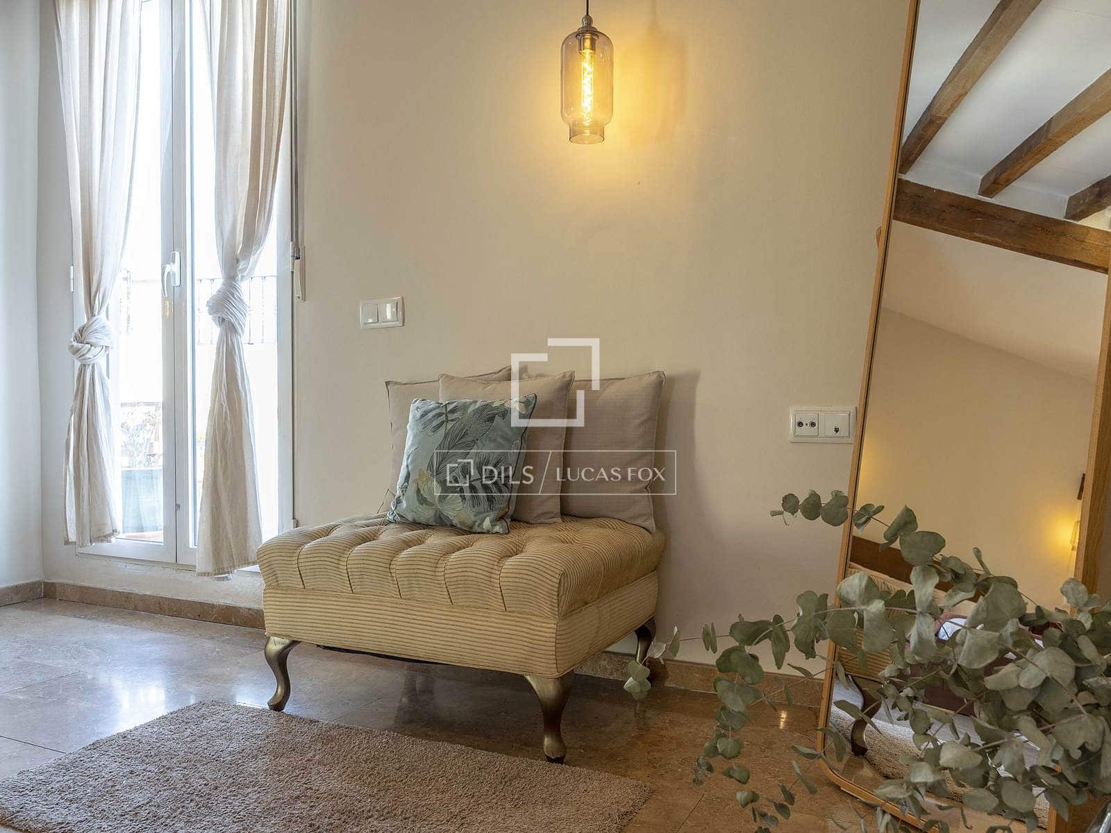 1 bedroom Commercial for sale in Valencia city - € 675,000 (Ref: 10008074)