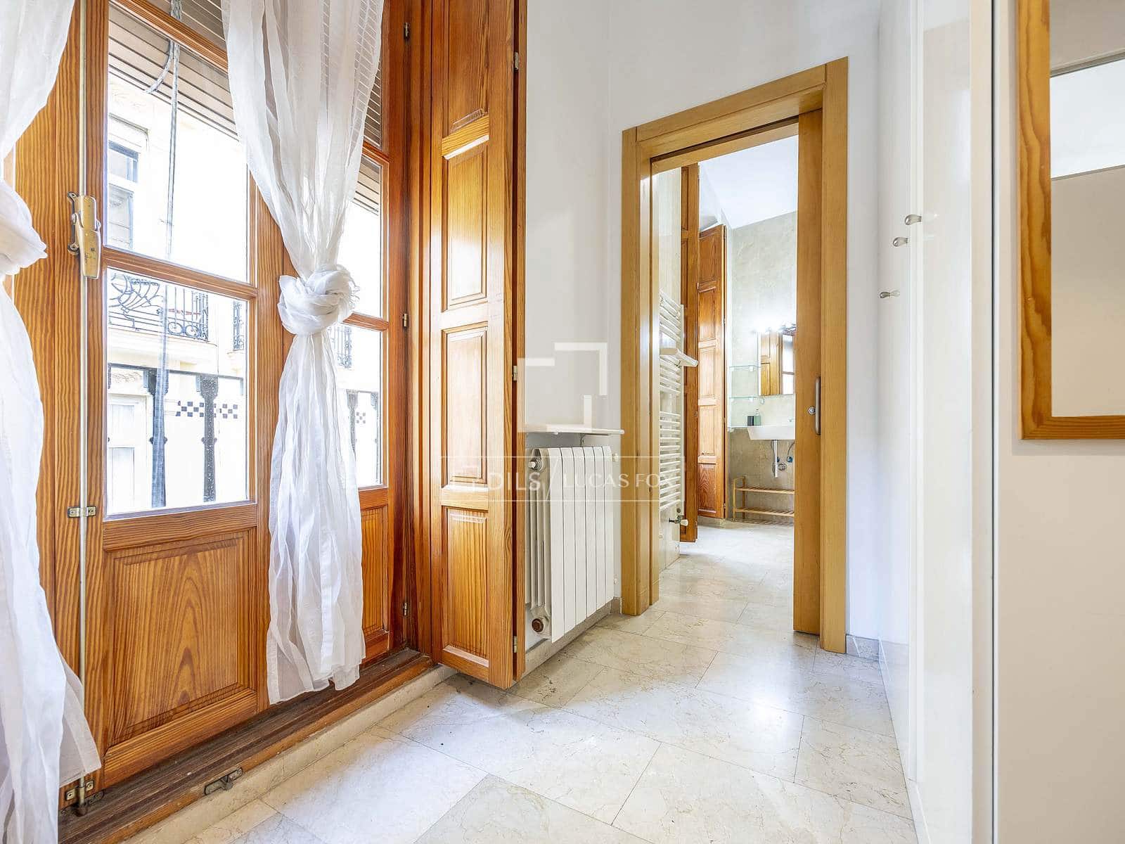 1 slaapkamer Appartement te koop in Valencia stad - € 435.000 (Ref: 10008075)