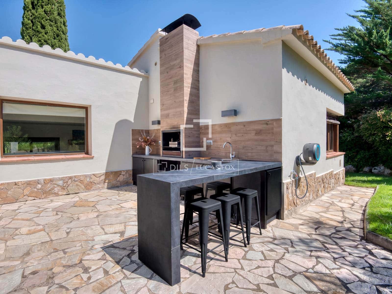 5 soverom Villa til salgs i Santa Cristina d'Aro med svømmebasseng garasje - € 1 300 000 (Ref: 10009354)